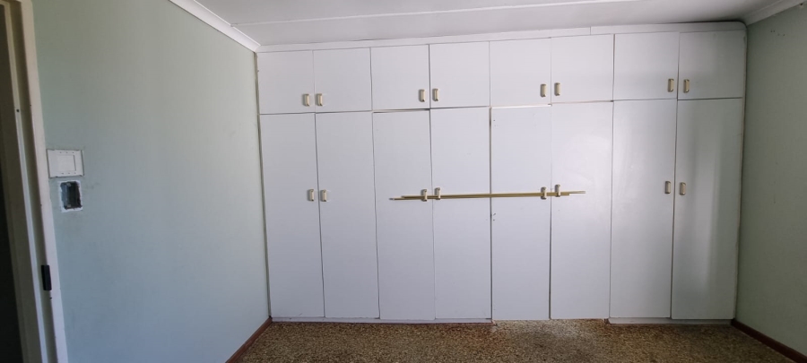 3 Bedroom Property for Sale in Sunnyridge Eastern Cape